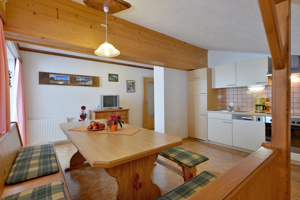 Apart Tiefenbach Aschau Im Zillertal Room photo